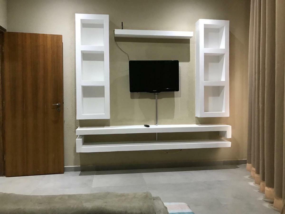 Imperial 2 Calcadao Apartment Cornélio Procópio Екстериор снимка